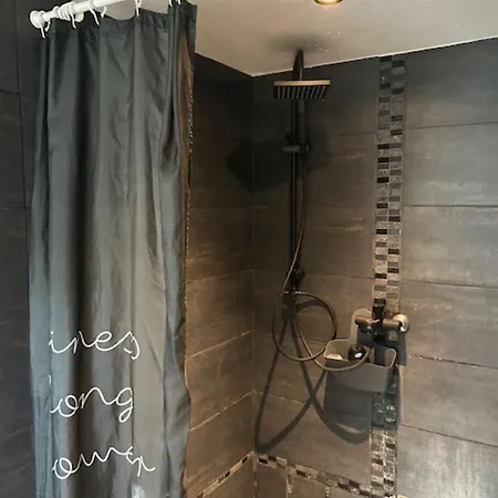 Sondervang 3 Personers Vaerelse *